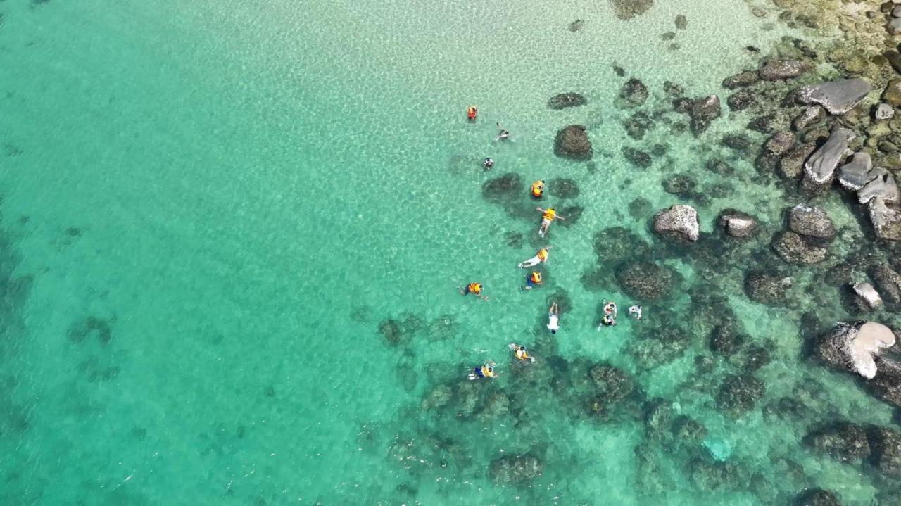 沙滩简易别墅度假村 高龙撒冷岛 外观 照片